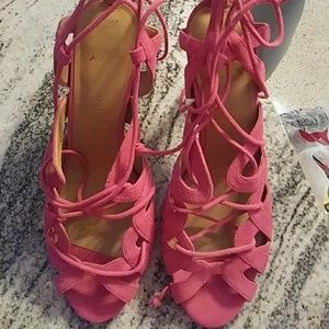 Banana republic pink suede heels